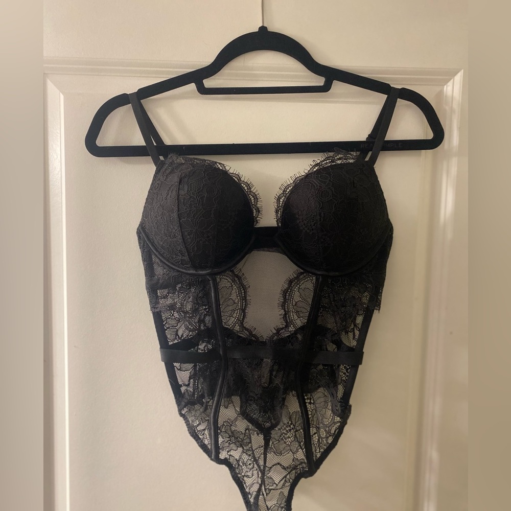 Brand New!!Victoria secret bombshell bustier/bodysuit never been worn